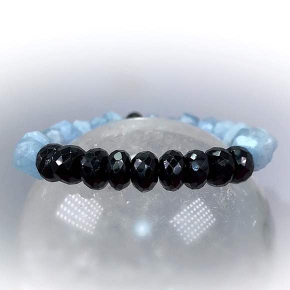 Hand Made Aquamarine Spinel Gemstone Bracelet - Picture 3 of 5